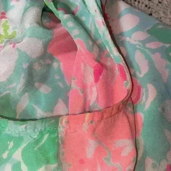 Lilly Pulitzer 100% silk sleeveless top - Picture 9 of 9